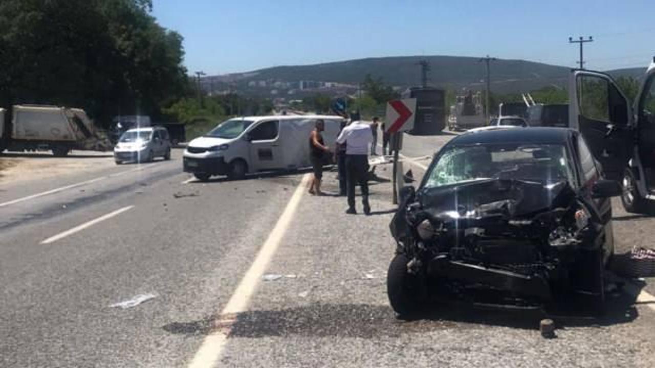 Muğla’da otomobil ile minibüs çarpıştı: 1 ölü, 2 yaralı