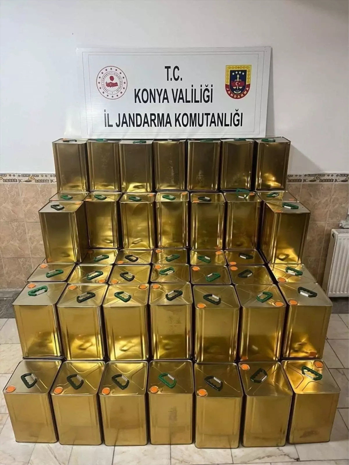 Akşehir’de 1800 Litre Sahte Zeytinyağı Ele Geçirildi