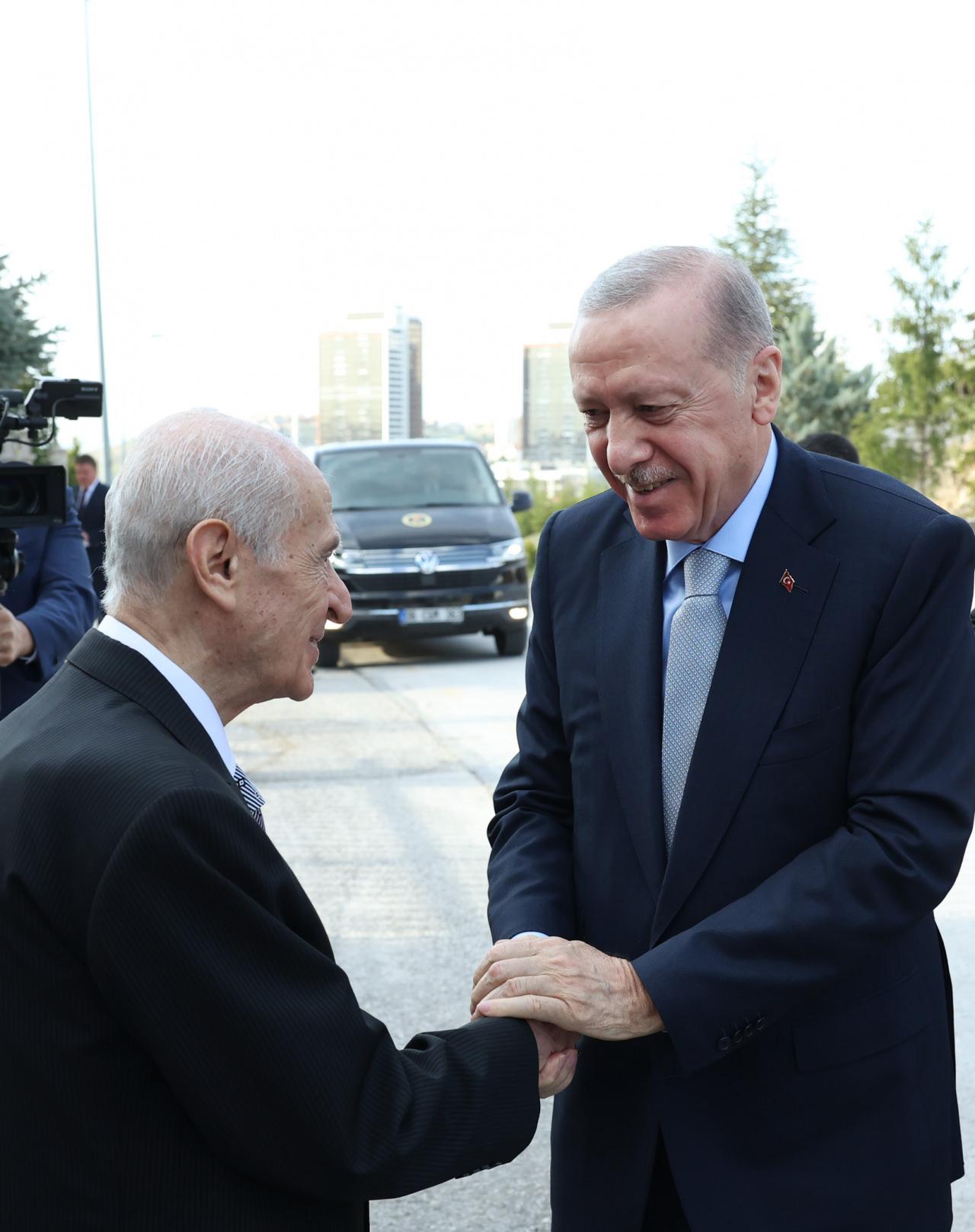 Cumhurbaşkanı Erdoğan, Bahçeli'yi ziyaret etti