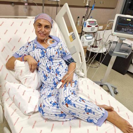 10 yaşındaki oğlunun iliği ile kanseri ikinci kez yendi