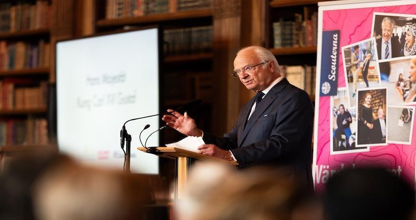 İsveç’te yaşayan iki Türk genci, İsveç Kraliyet Vakfı’nın liderlik programından mezun oldu