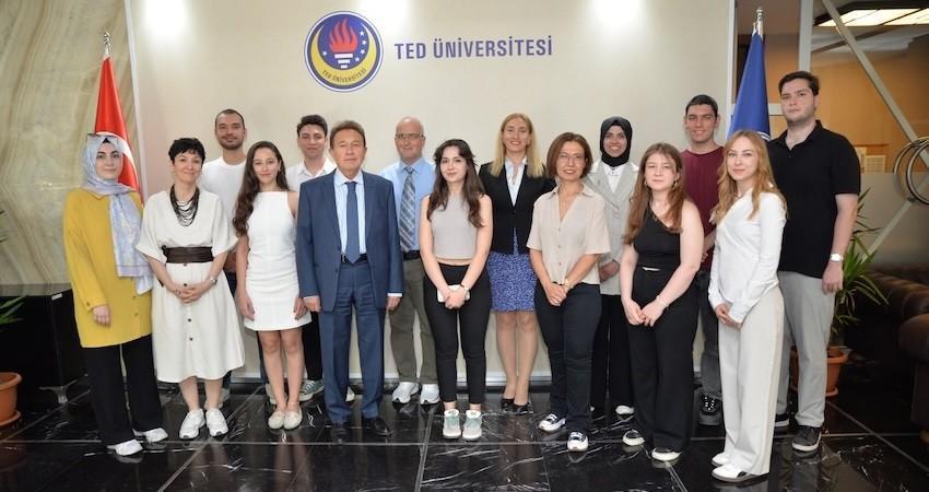 TEDÜ öğrencileri bilişim yarışmasında birinci oldu