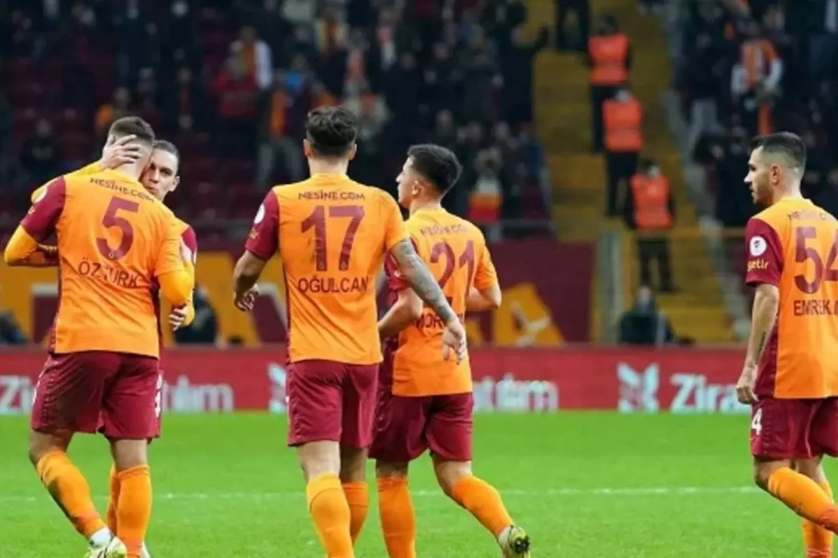 Galatasaray’ın Eski Yıldızı Alparslan Öztürk, Kahramanmaraş İstiklalspor’da!