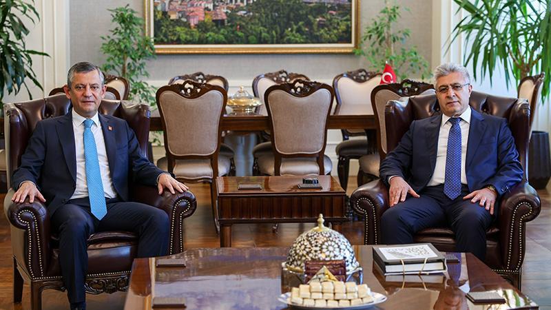 Özgür Özel, Yargıtay Cumhuriyet Başsavcısı Şentürk’ü ziyaret etti