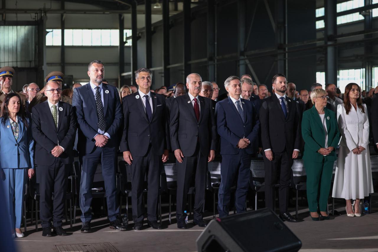 Srebrenitsa’nın 30. yıl dönümü! Soykırımının 7 şehidi toprağa verildi