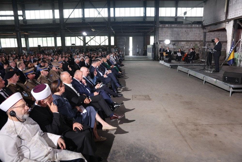 Srebrenitsa’nın 30. yıl dönümü! Soykırımının 7 şehidi toprağa verildi