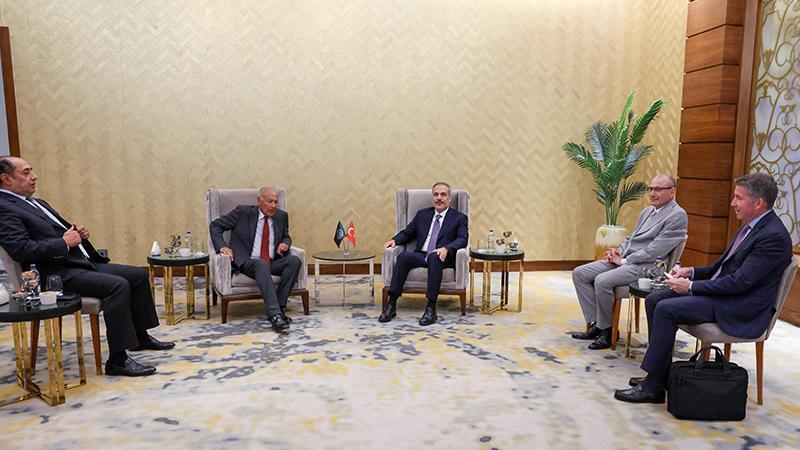Bakan Fidan, Arap Ligi Genel Sekreteri Gheit ile bir araya geldi