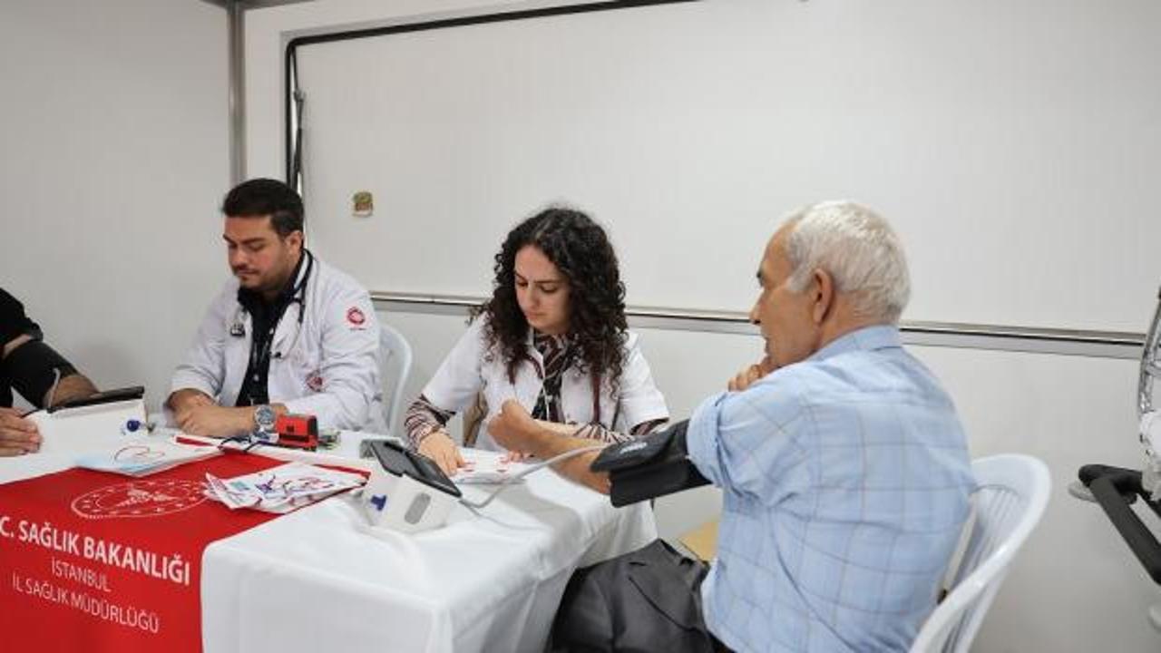 Bağcılar Meydanı’nda ücretsiz sağlık hizmeti