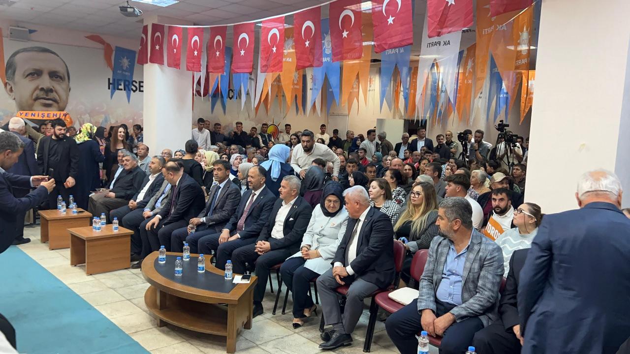 ‘Dünyanın en iyilerinden biriyiz’ diyen Bakan: Yılda 3,5 milyon insan tedavi için geliyor