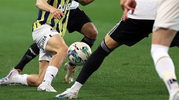 Beşiktaş - Fenerbahçe derbisi şifresiz veren yabancı kanallar!