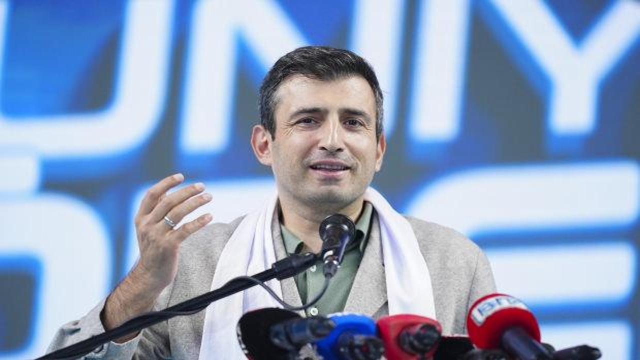 Selçuk Bayraktar’dan yeni mezunlara: Pusulanız daima ahlak, vicdan ve adalet olsun