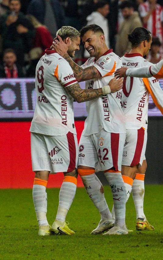 Aslan kupada sahne alıyor! Galatasaray - Başakşehir: Muhtemel 11'ler