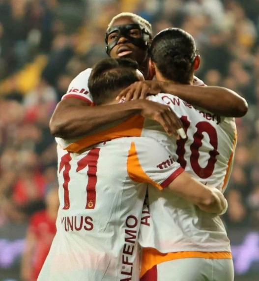 Aslan kupada sahne alıyor! Galatasaray - Başakşehir: Muhtemel 11'ler