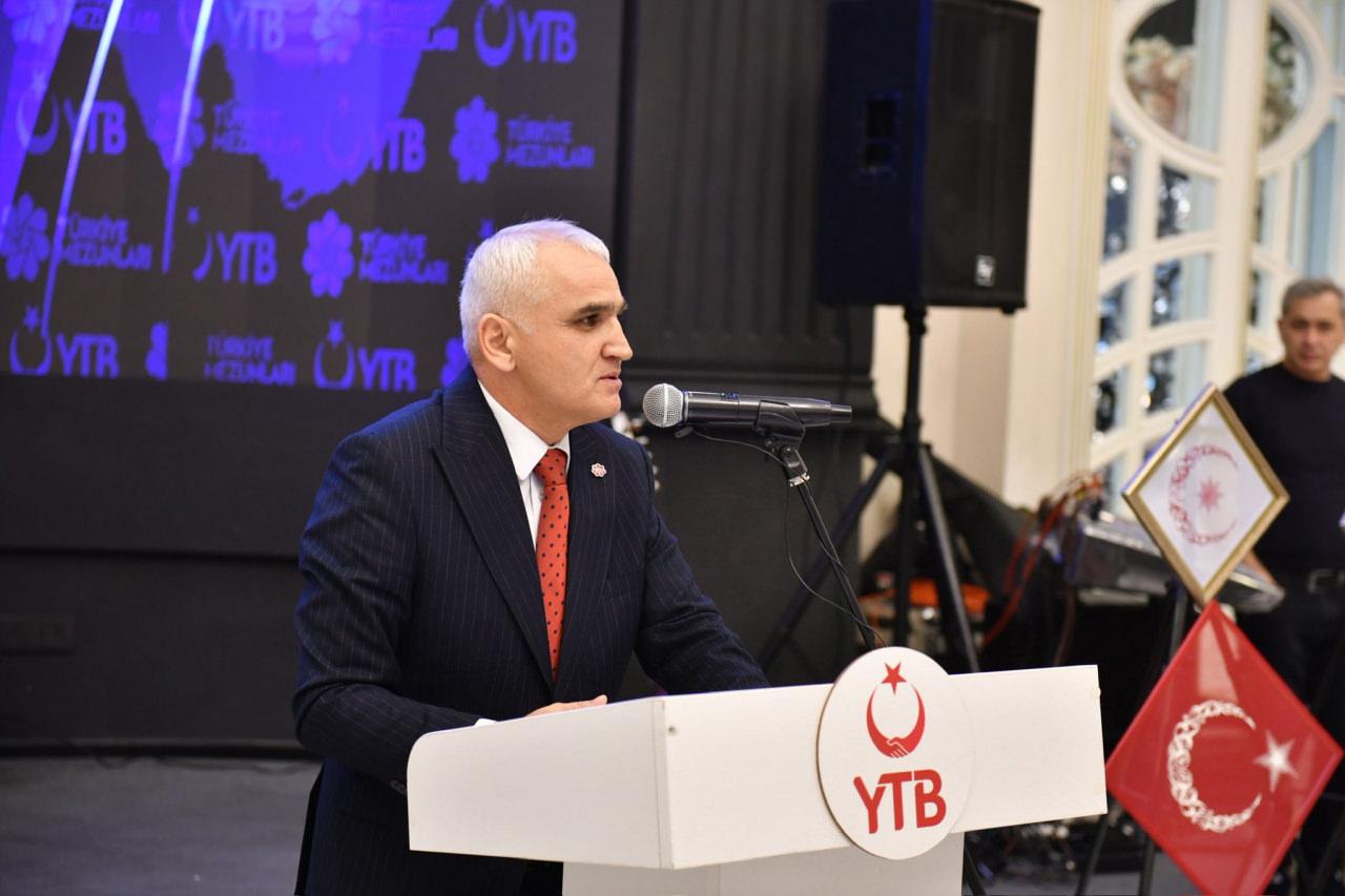 Azerbaycanlı Türkiye mezunlarından Bakü buluşması