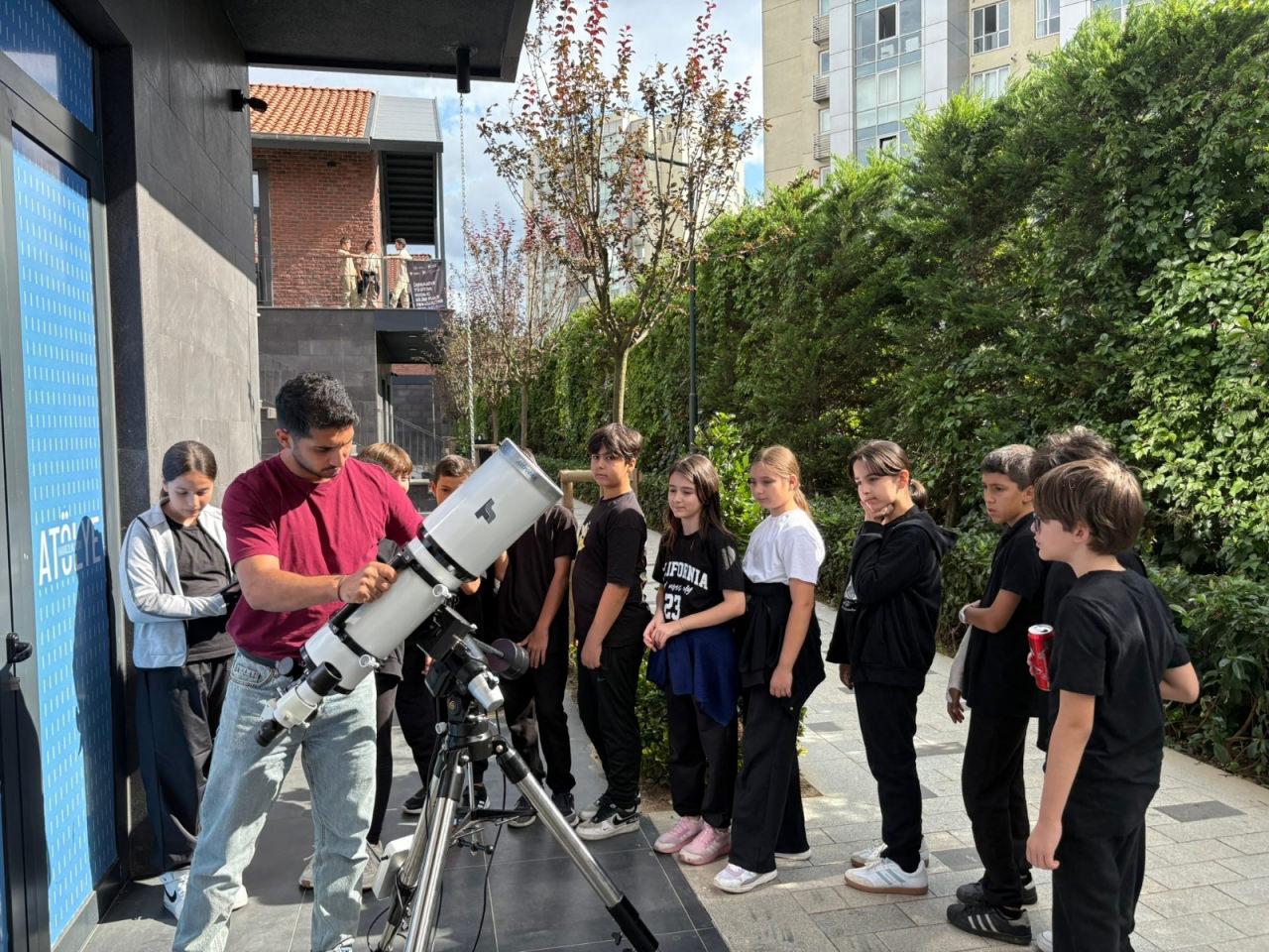 Ümraniye Belediyesi'nden öğrencilere ücretsiz bilim ve teknoloji eğitimi