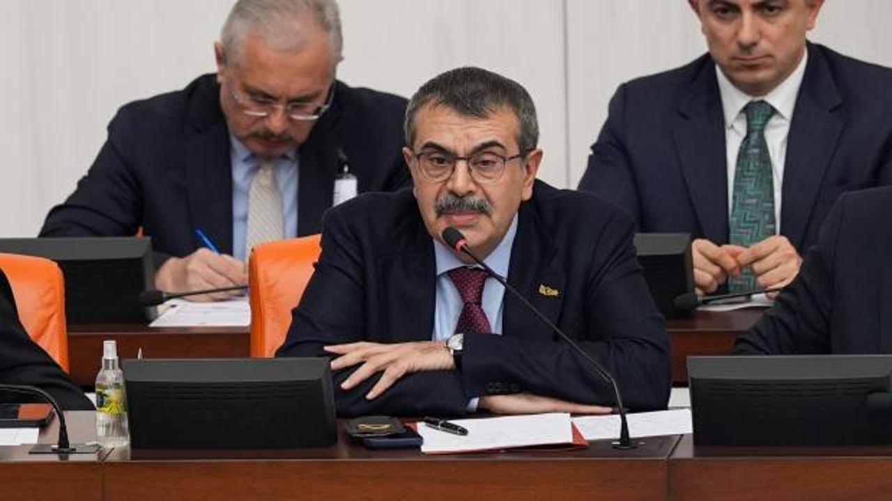 Bakan Tekin’den Kürtçe öğretmen açıklaması