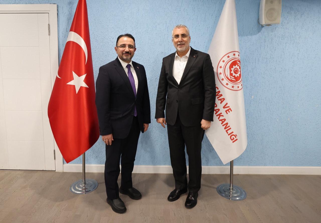 Gençlere 445 Milyar TL’lik 'GÜÇ' kalkanı! Bakan Işıkhan detayları açıkladı...