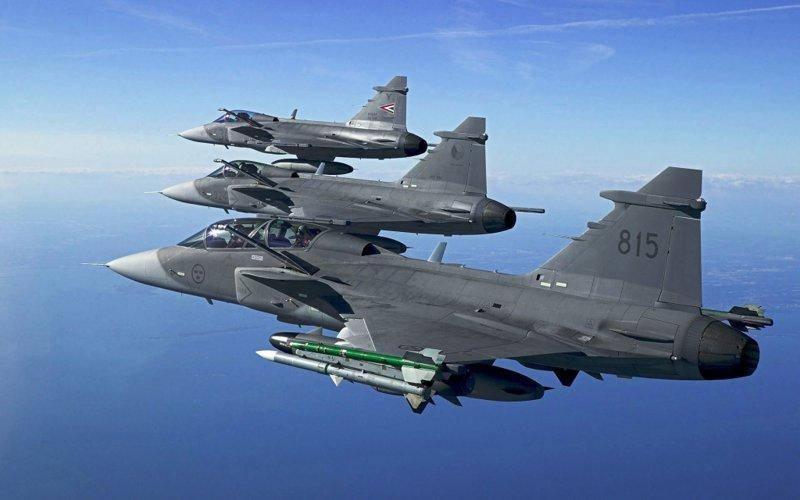 Avrupa ülkesi harekete geçti! F-16'ların yerine o uçaklar geliyor