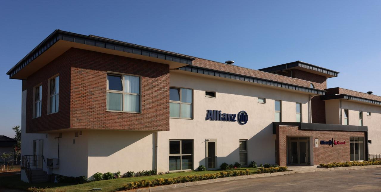 Allianz’ın desteğiyle Koruncukköy Bolluca’da inşa edilen kız öğrenci yurdu kapılarını açtı