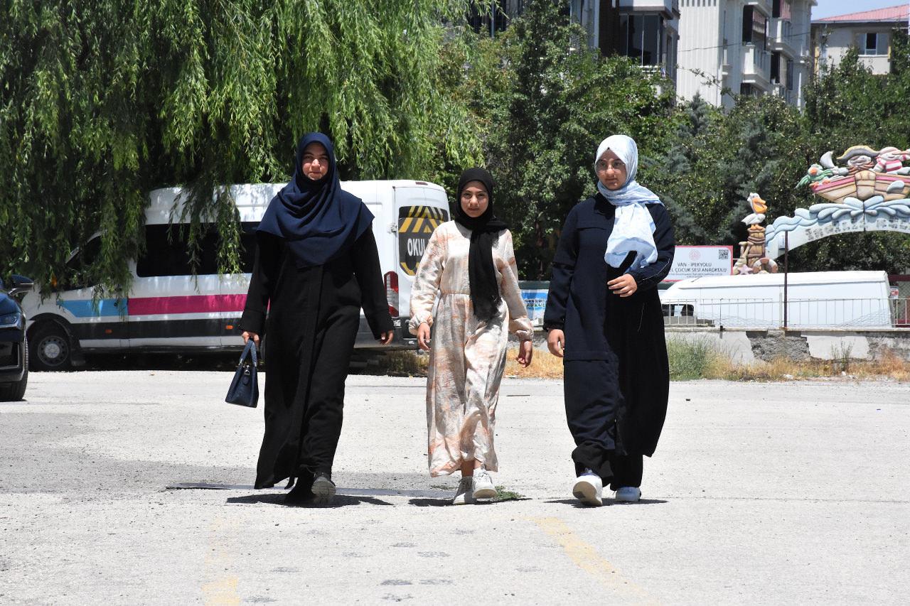 LGS'de imam hatiplilerden büyük başarı! 31 öğrenci 500 tam puan aldı
