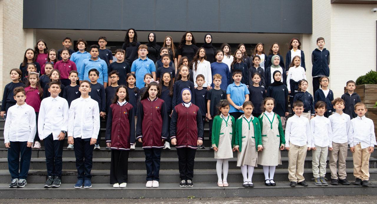 'Kardan aydınlık' YETEV öğrencilerinin sesiyle Gazze için yükseldi