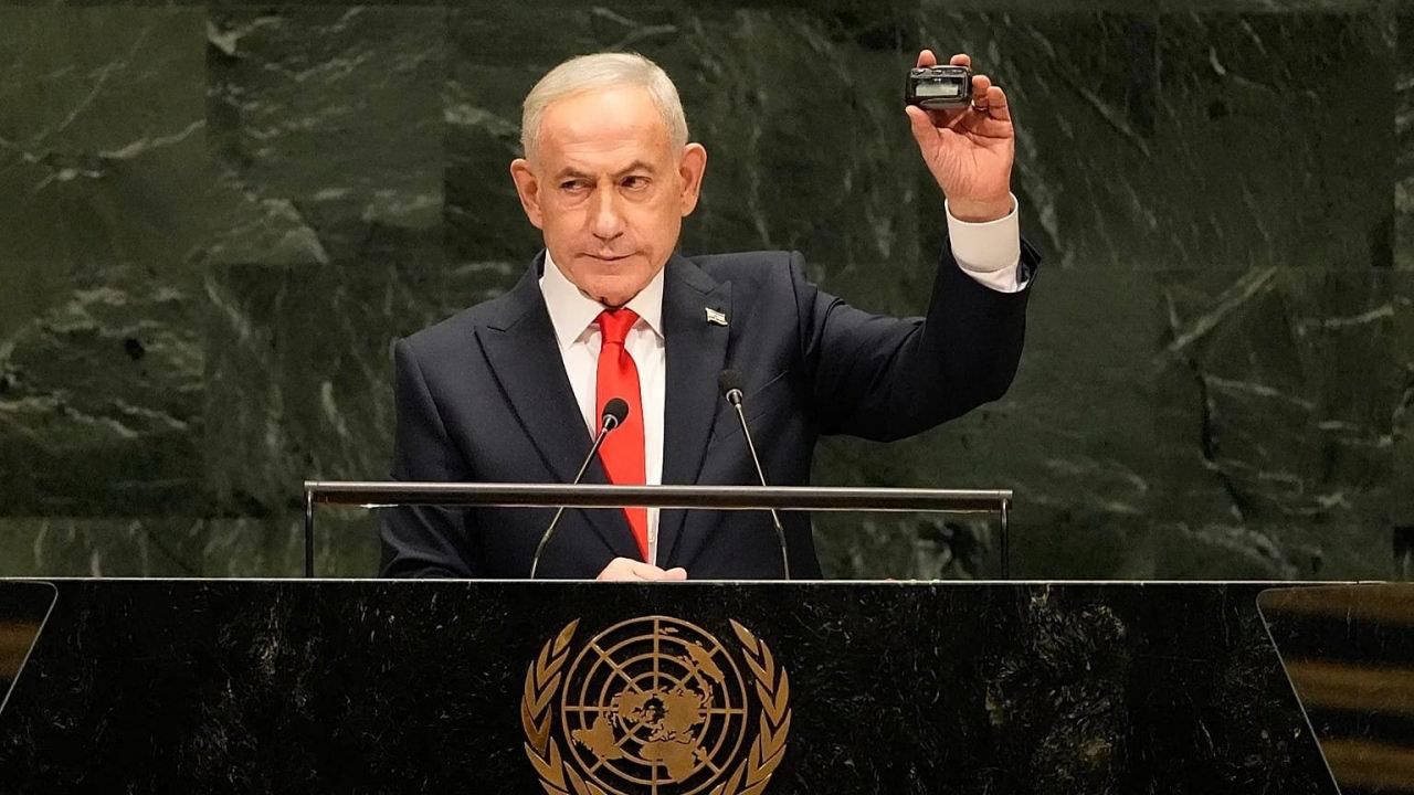 Netanyahu'ya yaylım ateşi: Muhalefet lideri, açtı ağzını yumdu gözünü