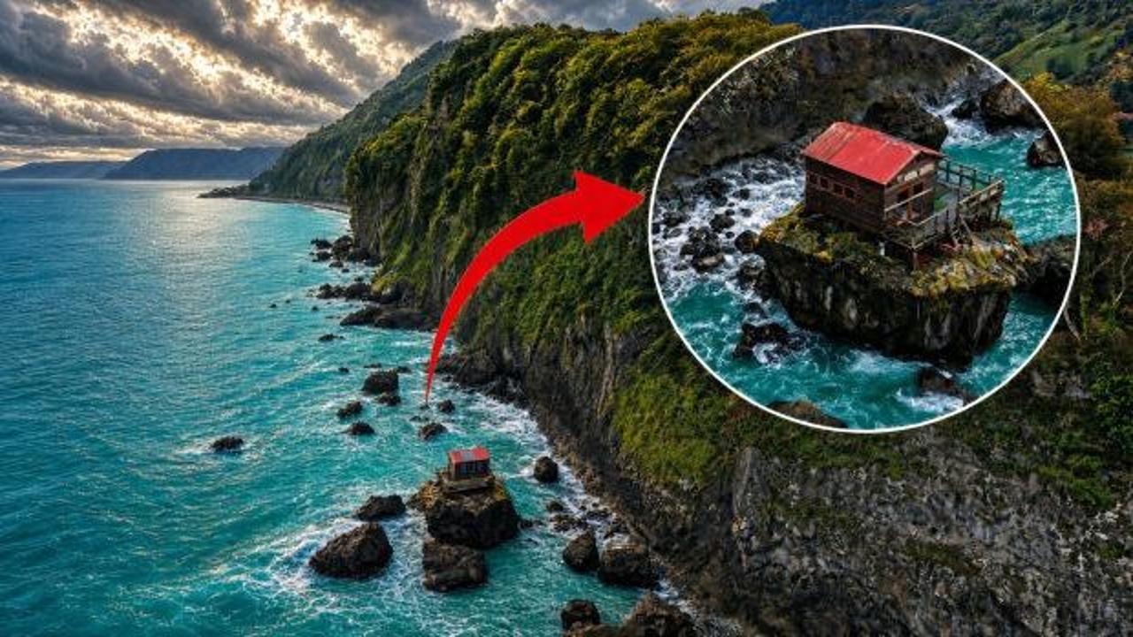 Denizin ortasındaki kayaya ev yaptılar! Amaçları kimseyi rahatsız etmeden tulum çalmak