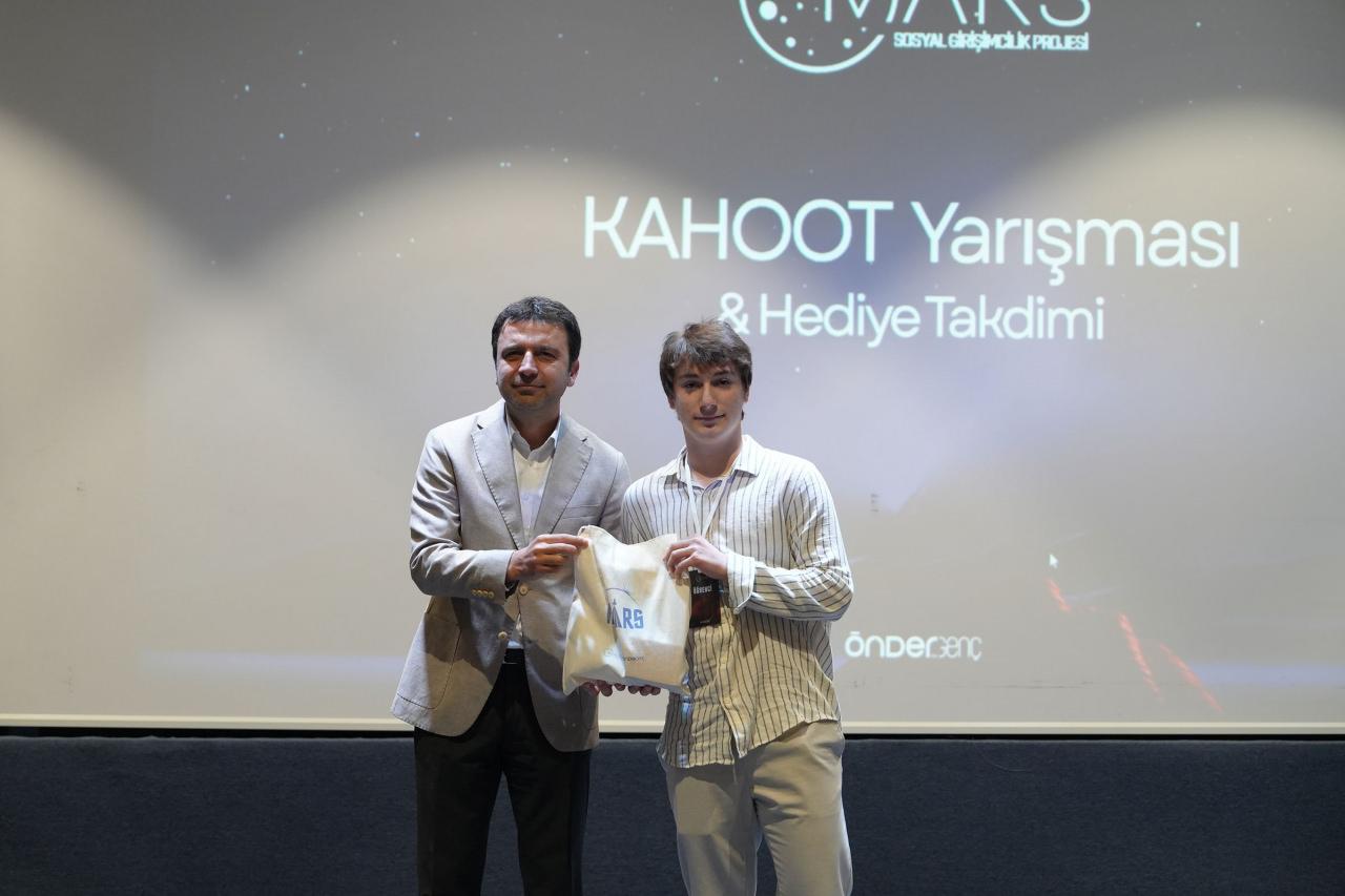 MARS Kuluçka Merkezi açıldı: Gençler fikirlerini hayata geçiriyor