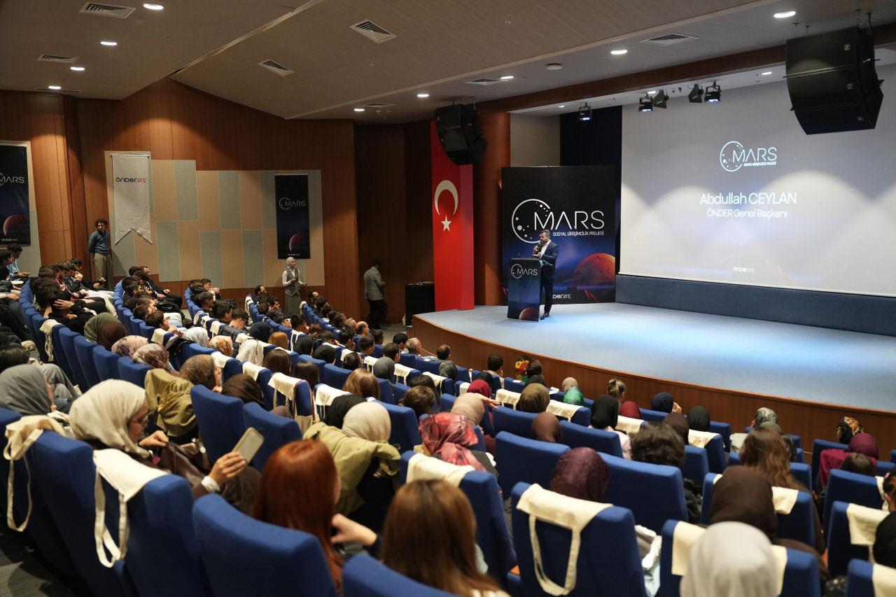 MARS Kuluçka Merkezi açıldı: Gençler fikirlerini hayata geçiriyor